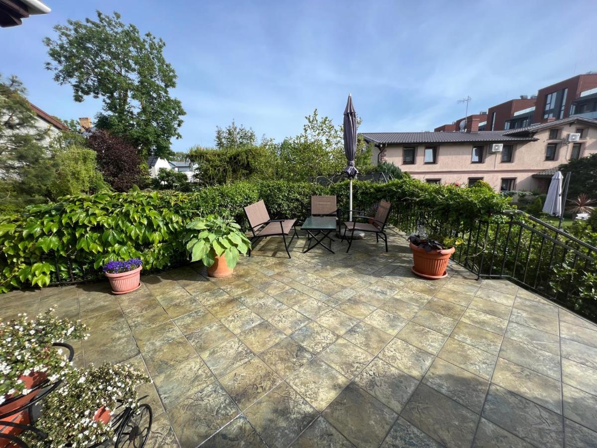 Willa Garden 2 Z Pieknym Ogrodem I Tarasem Ustronie Morskie Bagian luar foto